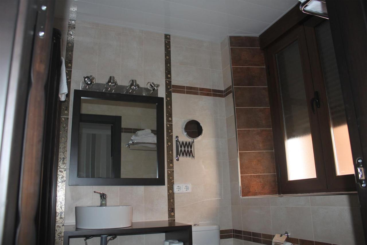Hotel Villa Maria Cabra Zewnętrze zdjęcie