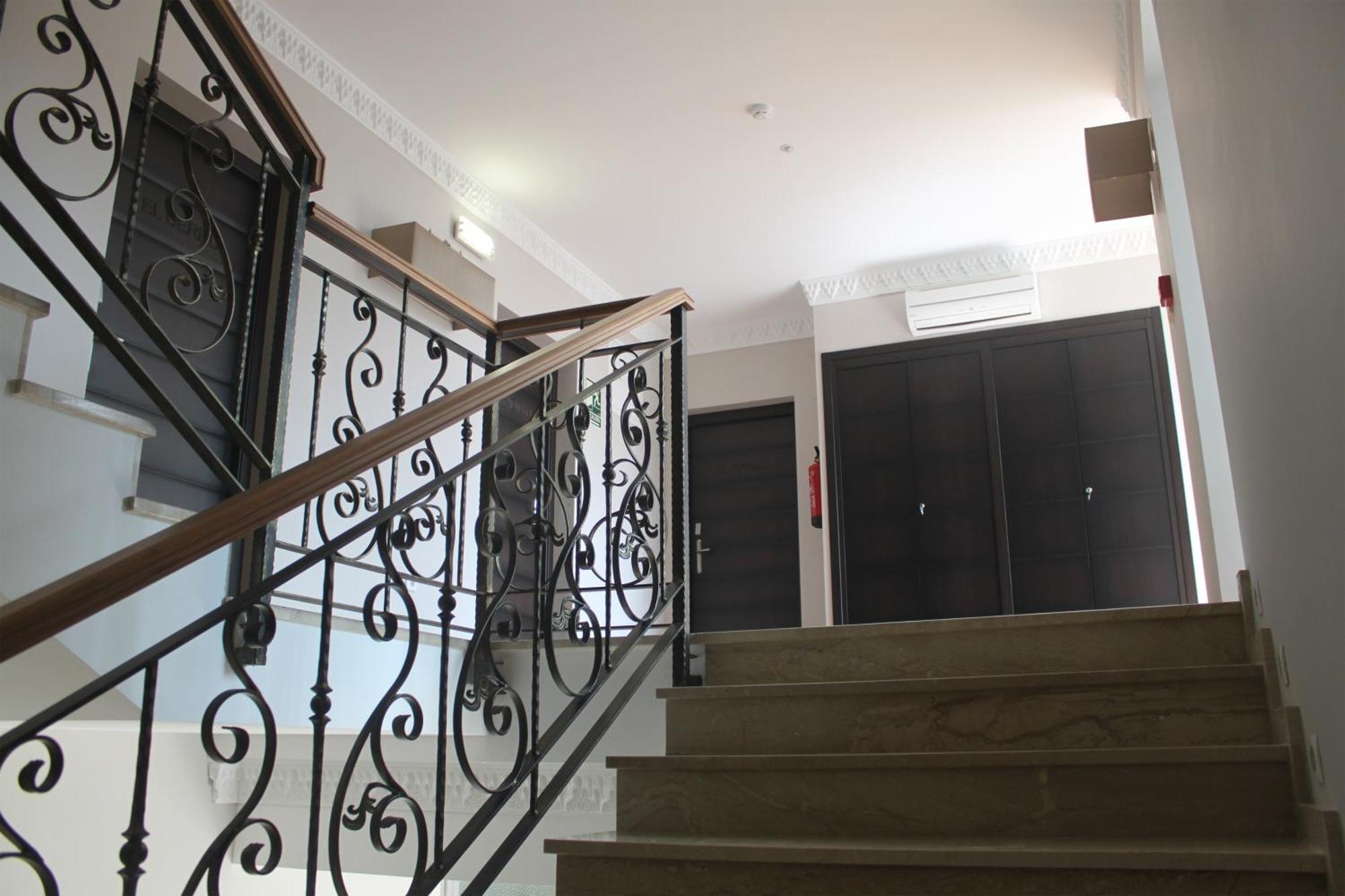 Hotel Villa Maria Cabra Zewnętrze zdjęcie